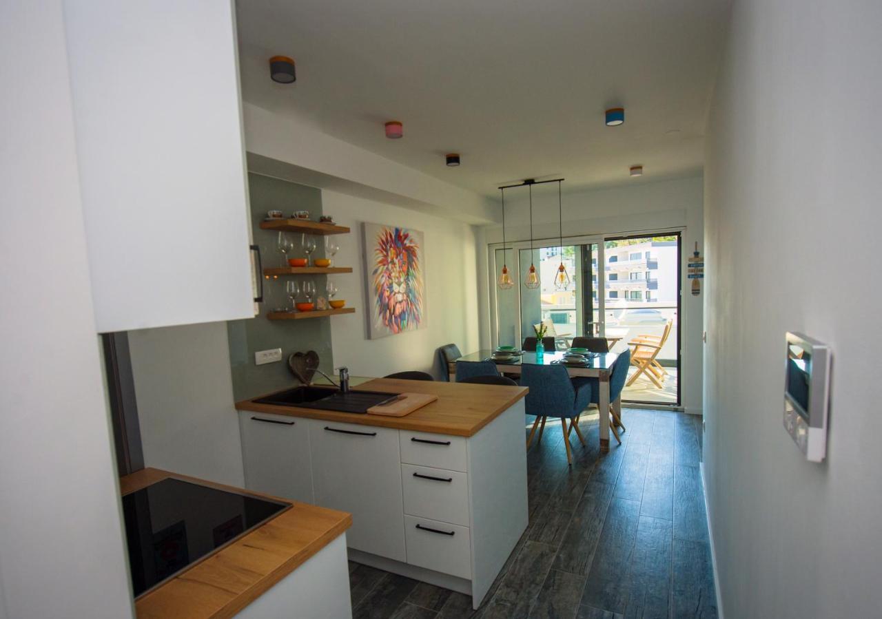 Deluxe 2 Bedroom Apartment With Sea View Baška Voda Exterior foto